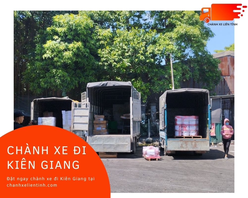 Hàng hóa trên 3 xe tải tại kho Hồ Chí Minh chuẩn bị đi Kiên Giang